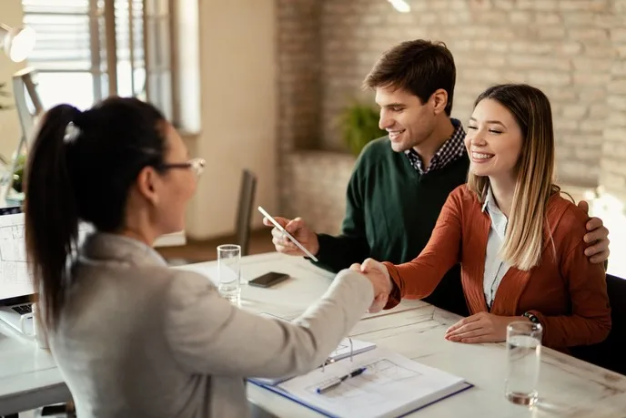 Summit Spring Group commercial lending advisor on a call with a Las Vegas business owner